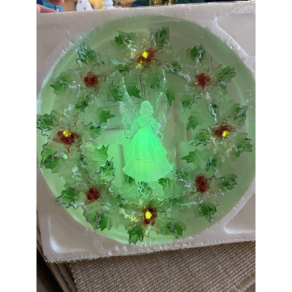Vintage Luminous Angel Acrylic Wreath Battery Operated 11” Lights Tested Works